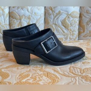FRYE & Co. Black Leather Buckle Harness Mules Clogs 6 M